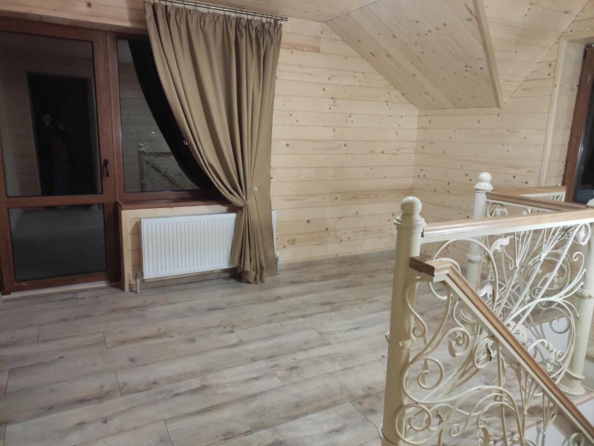 У Мирослави Pilipets Ngoại thất bức ảnh